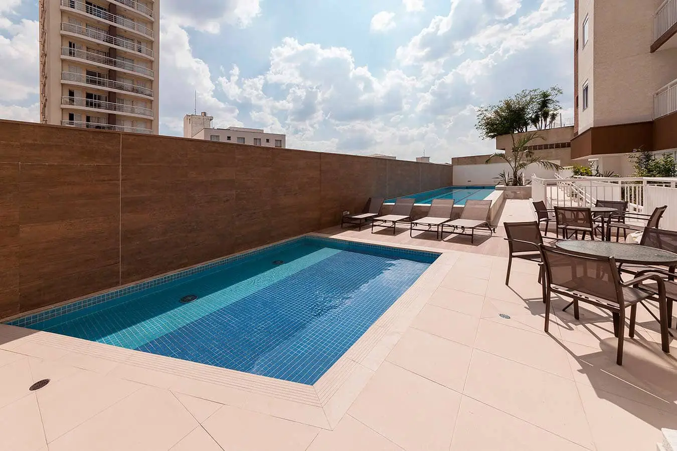 Raríssimo Alto da Lapa — Piscina